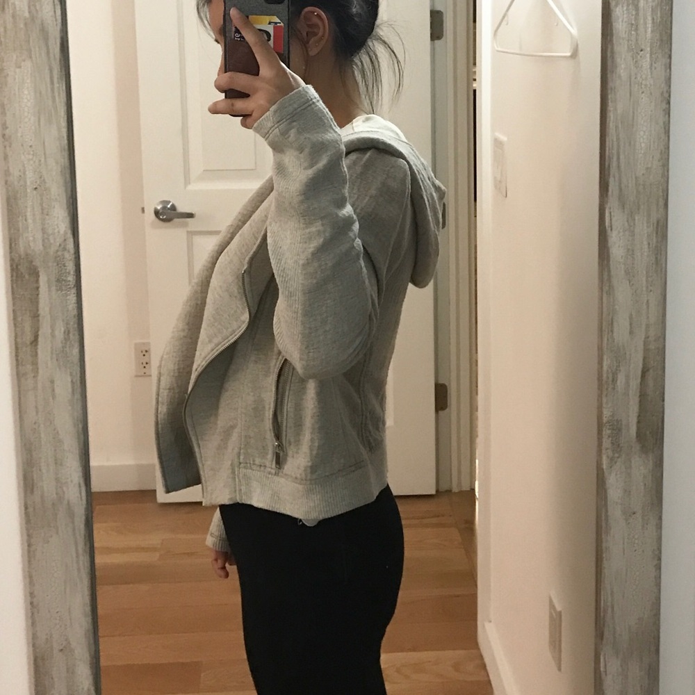 ✨Zara light grey jacket with hoodie✨ - Picture 2 of 3